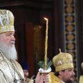 Патриарх Кирилл призывает бороться с бедностью