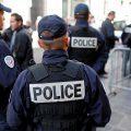 Полиция Франции поддерживает протестующих