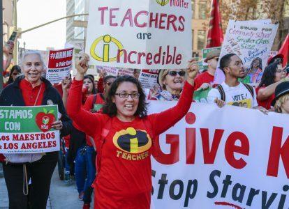 Протестуют учителя в Окленде