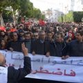 Власти Туниса повышают МРОТ после забастовки профсоюзов