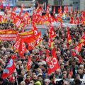 Вторая волна протестов против пенсионной реформы во Франции