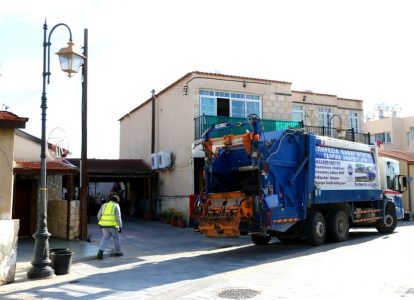 Забастовка рабочих предприятия по переработке мусора на Кипре