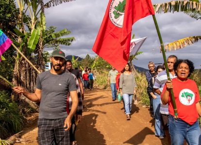 Бразильские крестьяне борются за сохранение земли