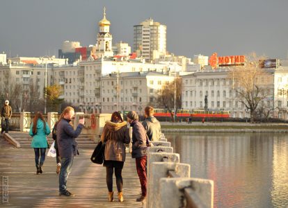 Набережная городского пруда в Екатеринбурге